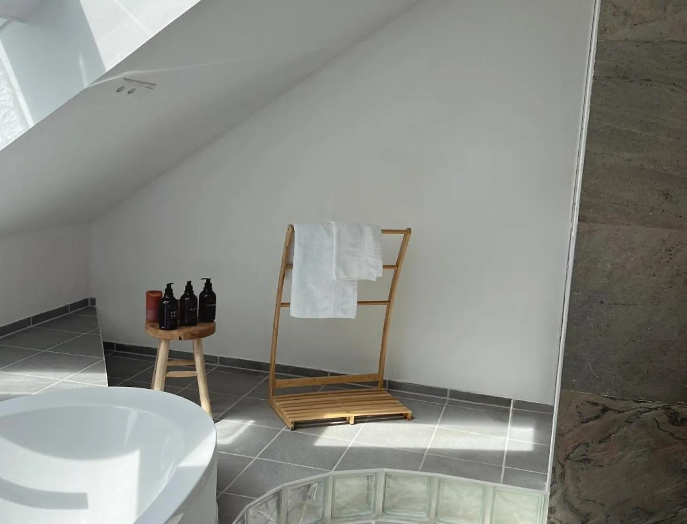 Apartamento 110 Qm Stadtnahe Oase Im Gruenen Priesendorf